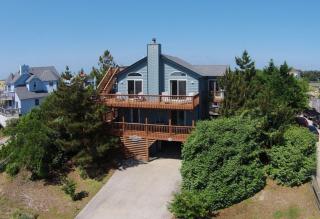 826 Corolla Dr, Corolla, NC 27927-9671