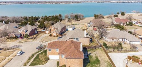 4406 Carlton Dr, Garland TX 75043-7299 exterior