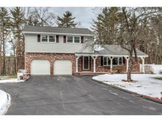 17 Crescent Cir, Pelham, NH 03076-2311