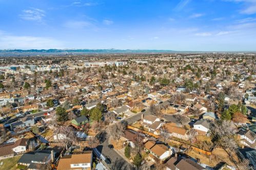 2530 Dawson Way, Aurora CO 80012-3801 exterior