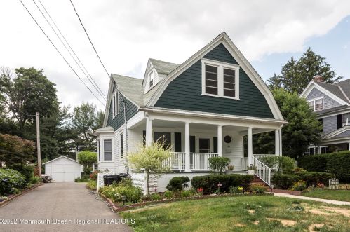 146 Hudson Ave, Tinton Falls NJ  07701-2140 exterior