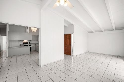 765 Aipo St, Honolulu HI  96825-2525 exterior