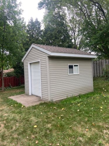 517 Fairfield Dr, Saint Paul MN  55112-6510 exterior