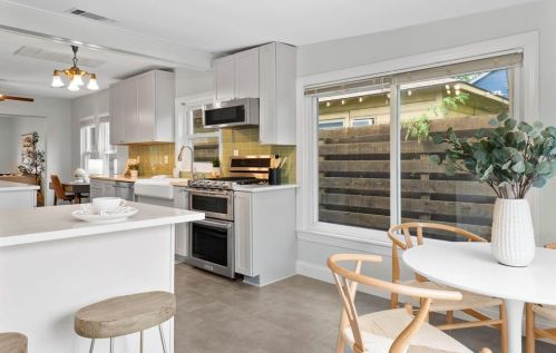 906 43rd St, Austin TX  78751-4405 exterior