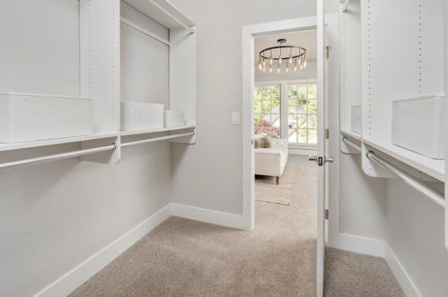4035 Haverhill Dr, Atlanta GA  30342-3881 exterior