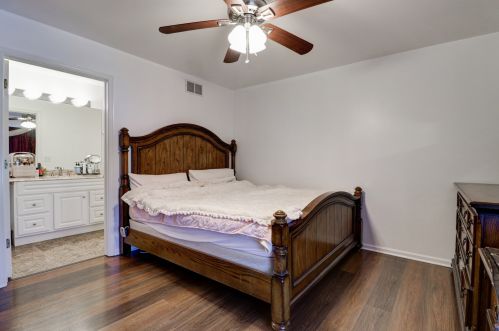 154 Palmer Dr, Lemont IL 60490-6589 exterior