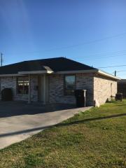 915 20th St, Nederland, TX 77627-4921