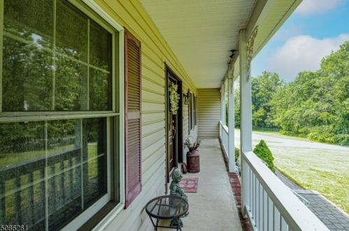 113 Hope Rd, Great Meadows, NJ 07838-2310
