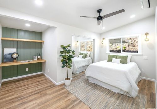 1232 Kalaniiki St, Honolulu HI  96821-1213 exterior