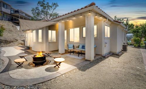 121 Athena Dr, Copperopolis, CA 95228-9329