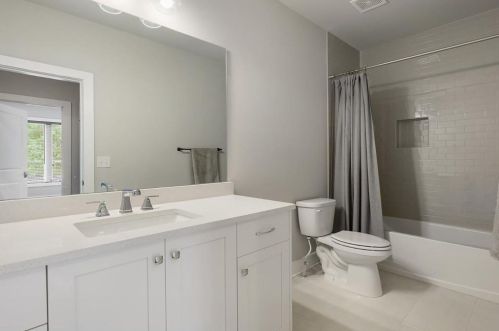 2996 Hermance Dr, Atlanta GA  30319-2735 exterior