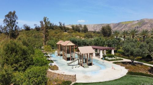55 Lowland, Irvine CA  92602-0837 exterior