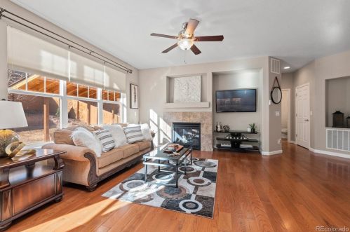 5421 Eaton Park Way, Aurora CO 80016-4292 exterior