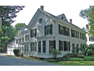 27 Pleasant St, West Woodstock VT  05091-1126 exterior