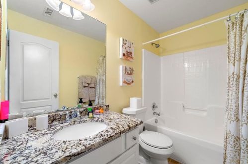 1435 Lakeboat Way, Atlanta GA  30331-8913 exterior