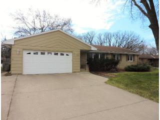 6917 45th Ave, Minneapolis MN  55428-5017 exterior