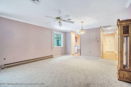 3 Manchester Ct, Tinton Falls NJ 07701-5492 exterior