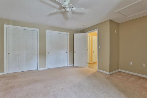 38 Scottsdale Dr, Hudson NH  03051-3750 exterior