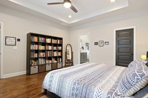 2552 Knox St, Atlanta GA  30317-2830 exterior