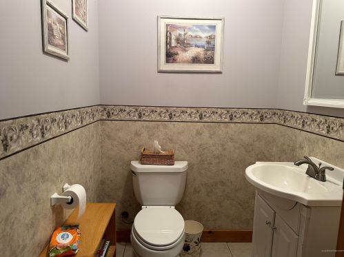 1197 Patch Mtn Rd, Greenwood, ME 04255-4310