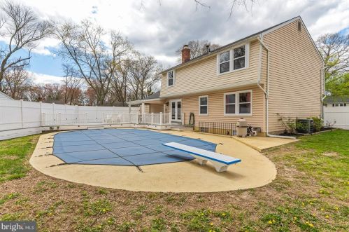 201 Newport Dr, Severna Park MD exterior