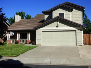 803 Cookson St, Vacaville, CA 95687-7369