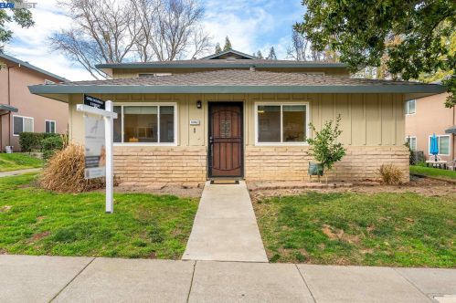 8062 Arroyo Dr, Pleasanton, CA 94588-8146
