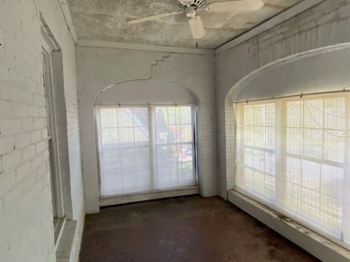 889 Highland Ter, Atlanta GA  30306-3411 exterior