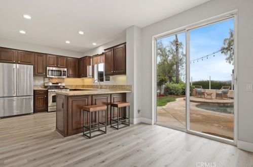 8721 Heatherwood Rd, Anaheim CA  92808-1690 exterior