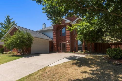 402 Baltusrol Cir, Garland TX  75044-5055 exterior