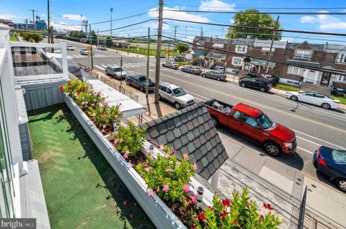 2833 10th St, Philadelphia PA 19122-6021 exterior