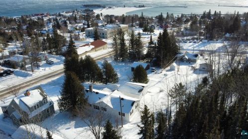 313 5th Ave, Lutsen, MN 55604-3022
