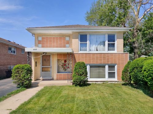 4038 Wesley Ter, Schiller Park, IL 60176-2138
