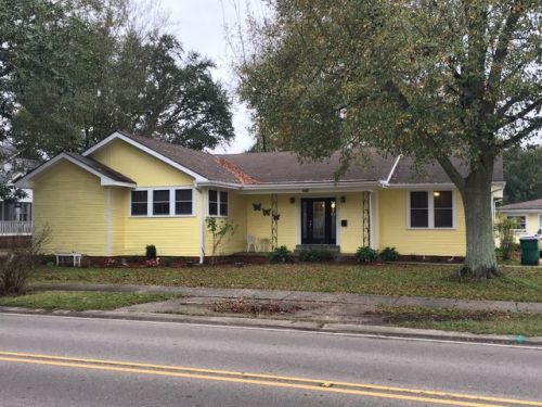 445 Apple St, Norco LA  70079-2213 exterior