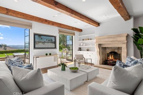 22 Black Falcon, Irvine, CA 92603-0420