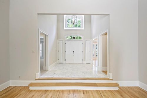 110 Hemmingwood Way, Atlanta GA  30350-4331 exterior