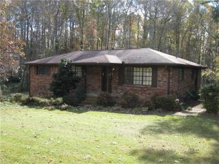 1527 Kell Dr, Austell, GA 30168-5609