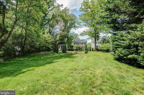 2221 Kimball Pl, Silver Spring MD 20910-1161 exterior