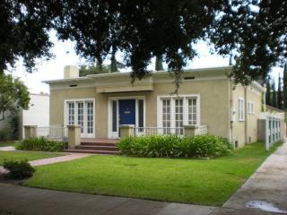 1128 Orange Grv Blvd, Pasadena CA  91107-2049 exterior