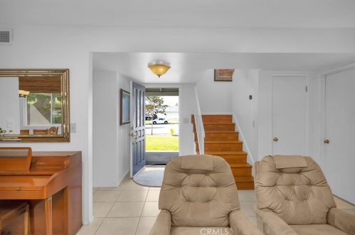 10212 Virgil Cir, Cypress, CA 90630-4152