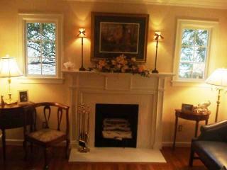 94 Fairfax Dr, Huntington WV  25705-1330 exterior