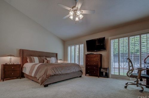 7 Deer Spg, Irvine CA  92604-3011 exterior