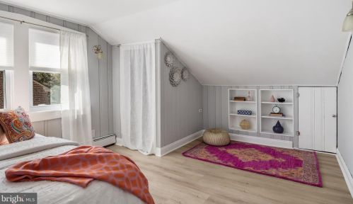 244 Hopkins Ave, Haddonfield NJ  08033-1409 exterior