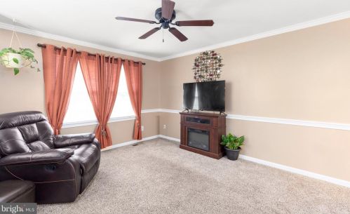 440 Laurel Ave, Fredericksburg, VA 22408-1518
