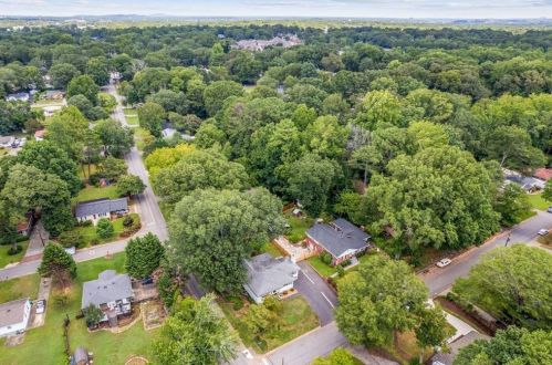 1061 Pinehurst Dr, Smyrna GA  30080-4356 exterior