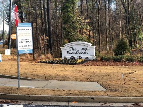 515 Hancock Dr, Atlanta, GA 30354-2513