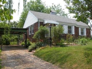211 Hemlock St, Alcoa, TN 37701-2825