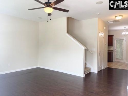 305 Favorite Ct, Cayce-West Columbia SC  29170-3318 exterior