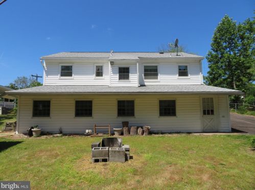 14219 Mount Pleasant Dr, Woodbridge, VA 22191-2222