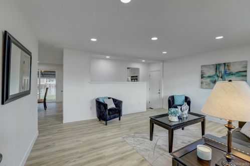8485 Oakwood St, Westminster, CO 80031-3619